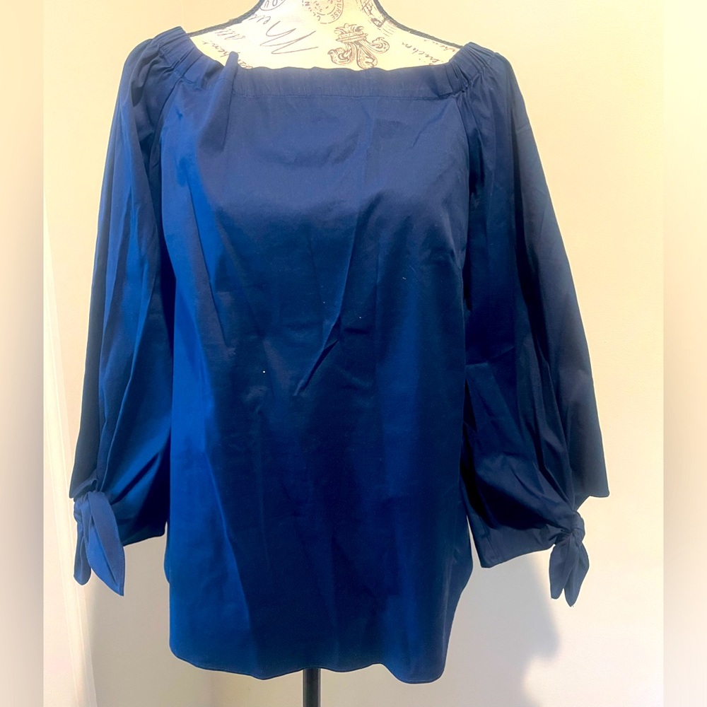Dramatic off-the-shoulder